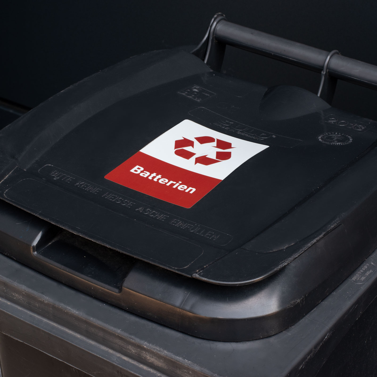 Recycling Aufkleber Batterien Mülltonnen Mülleimer